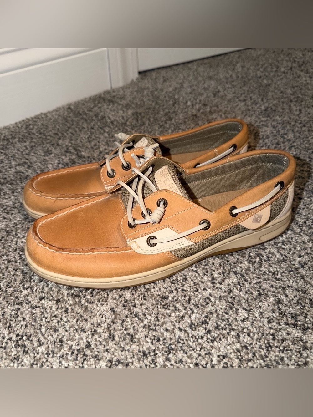 Sperry topsider boat shoes